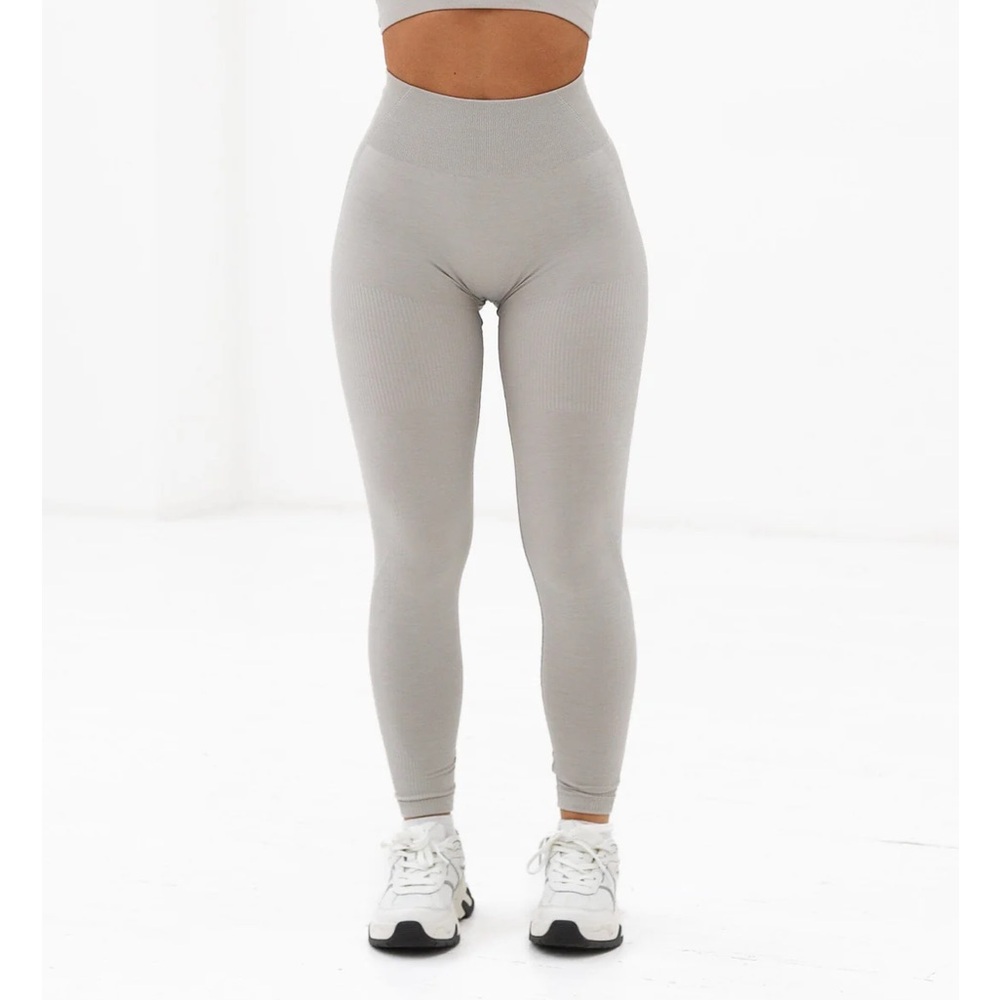 Lazuli Label sculpt scrunch seamless legging